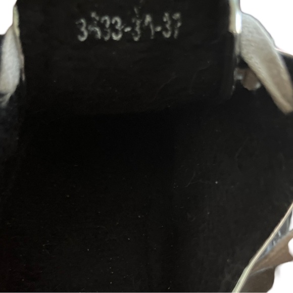 Silver with white star platform sneakers - Picture 6 of 6